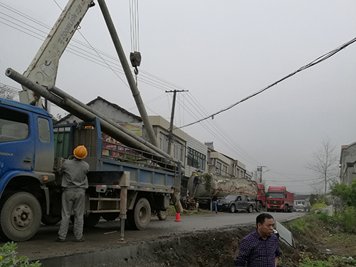 風災桿路搶修